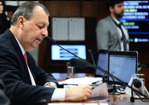 Omar apresenta projeto que cria empréstimo para socorrer empresas e empregados durante pandemia 