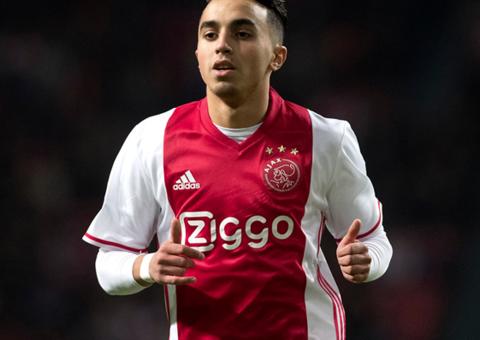 Jogador do Ajax, Abdelhak Nouri acorda após quase três anos em coma