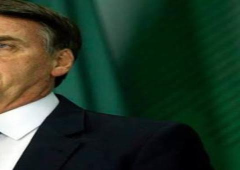 Bolsonaro é alvo de notícia-crime após pronunciamento sobre coronavírus