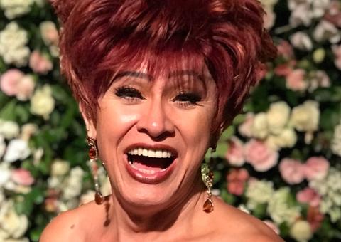 Nany People posa nua e choca seguidores com ‘cinturinha de pilão’