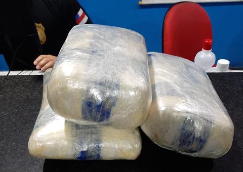 Adolescente é apreendida com três tabletes de maconha no Aeroporto Internacional de Manaus