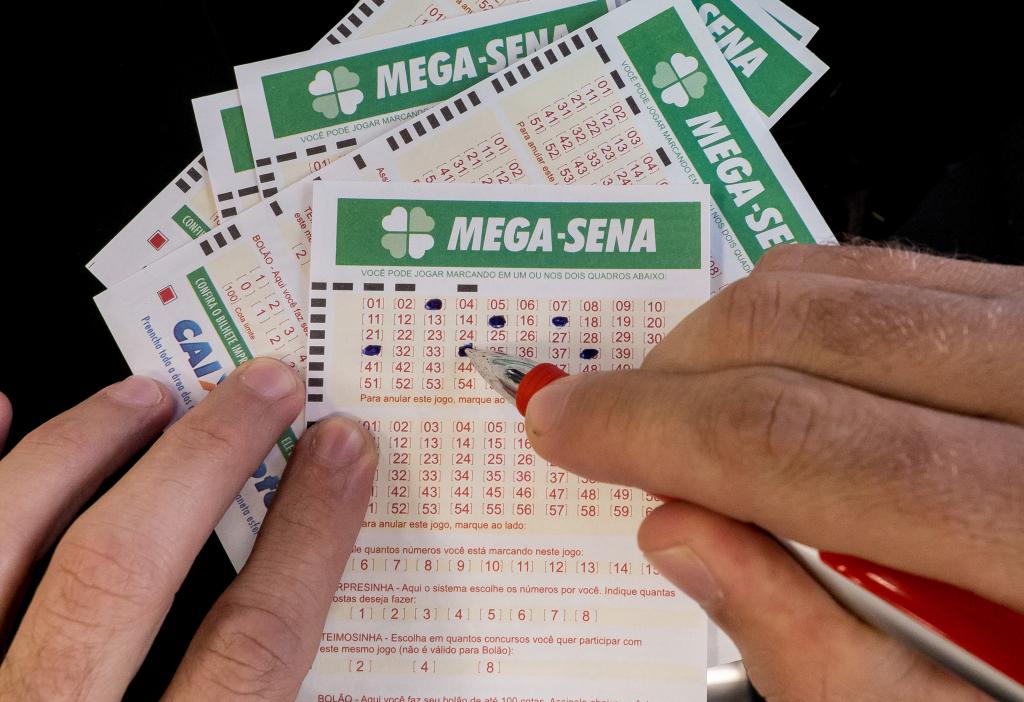 Com prêmio acumulado, Mega-Sena sorteia hoje R$ 2,5 milhões