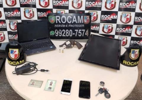 Dupla é presa após assaltar assistência técnica em Manaus