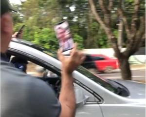 O mau exemplo do coronel  Menezes