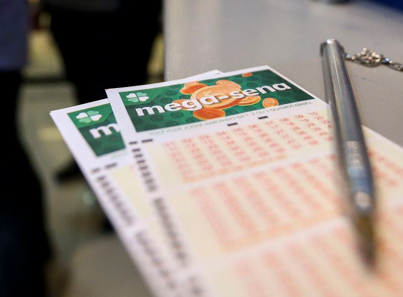 Sem ganhadores, Mega-Sena acumula mais uma vez