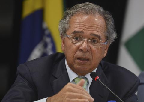 Paulo Guedes afirma que ‘como cidadão’ quer ficar em casa isolado 
