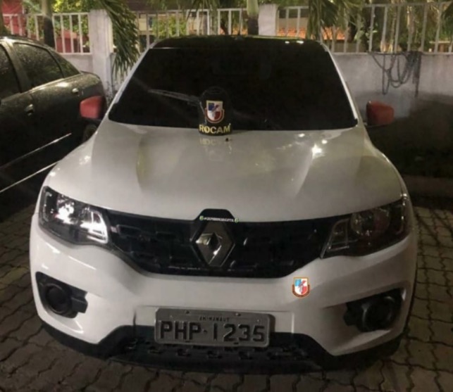 Vítima é obrigada a dirigir para criminosos durante arrastões em Manaus