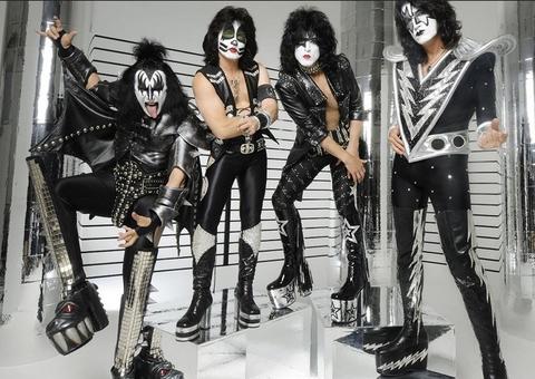 Kiss remarca shows no Brasil para novembro por causa do coronavírus