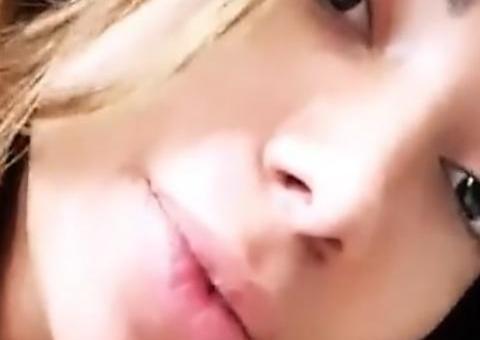 Em quarentena e sem aniversário, Anitta completa 27 anos e relata tristeza 