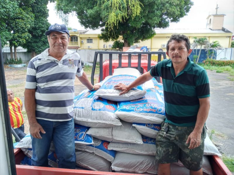 Piscicultores têm novo prazo para retirar ração no Amazonas