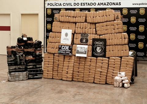 Trio é preso e 800kg de skunk são apreendidos em operação no Amazonas