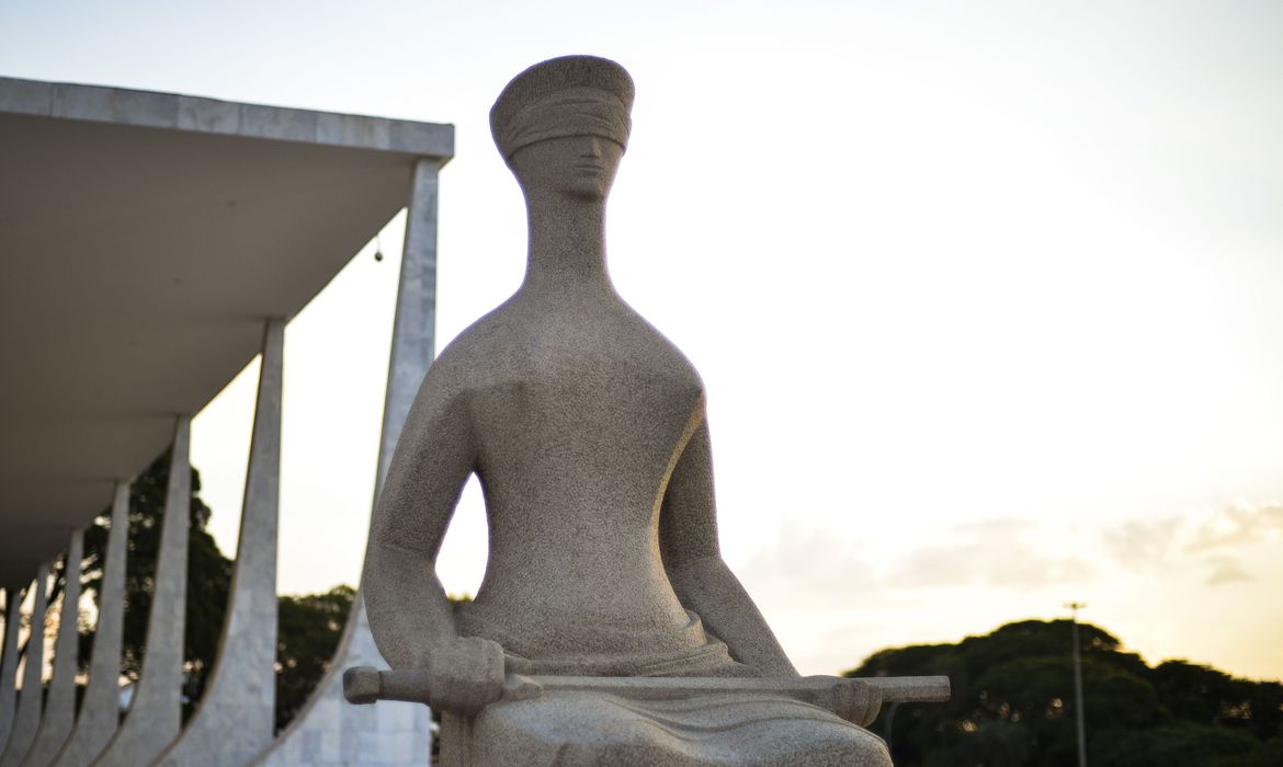 STF proíbe campanhas contra isolamento da covid-19