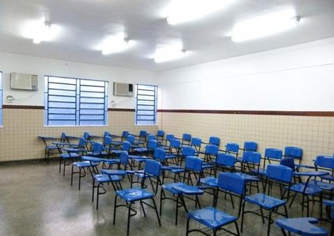 Governo prorroga prazo de suspensão das aulas no Amazonas