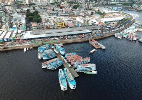 Saiba quem está autorizado a viajar durante suspensão do transporte fluvial no AM