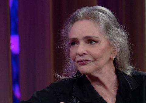 Aos 70, cantora Angela Ro Ro posta 1ª foto ao lado de namorada: 'minha linda'