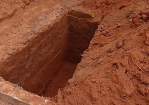 Cidade no Equador fica sem caixão e sem lugar em cemitério pela covid-19