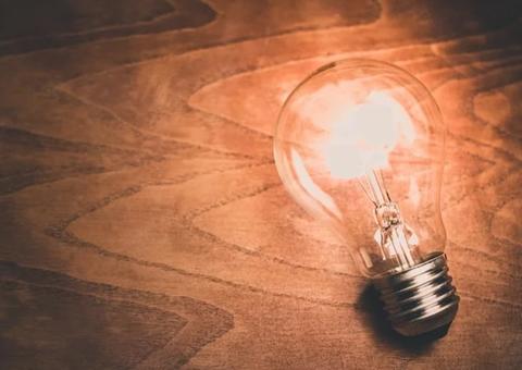 Conta de luz de população de baixa renda poderá ser paga pelo Governo