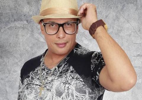 Cantor morre ao sofrer segundo acidente de trânsito em menos de 3h