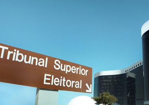 TSE estuda adiar eleições para dezembro 