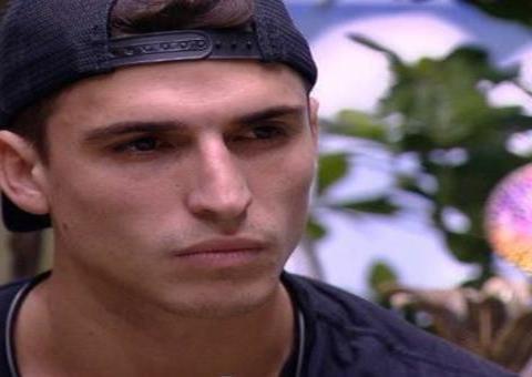 Jornal Nacional repercute caso de estupro envolvendo ex-BBB Felipe Prior 