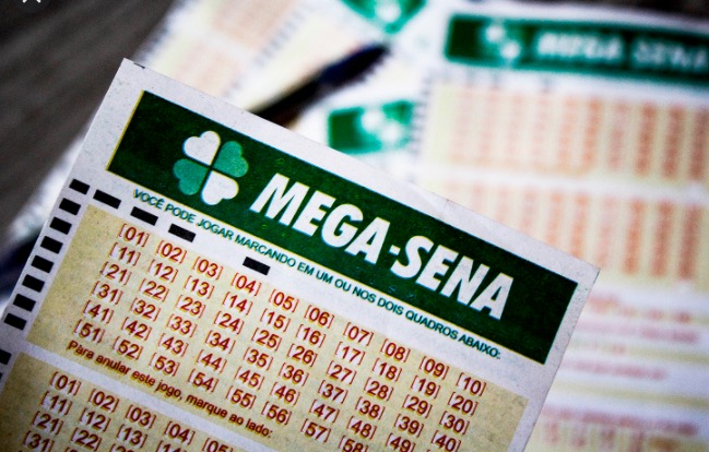 Mega-Sena pode pagar R$ 1,8 milhão hoje