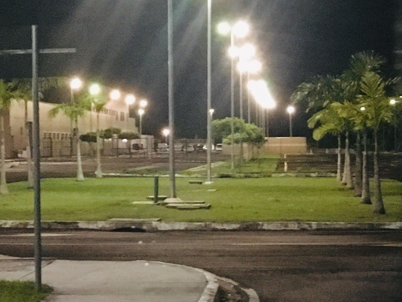 Susam confirma que contêineres são para armazenar corpos de vítimas do coronavírus