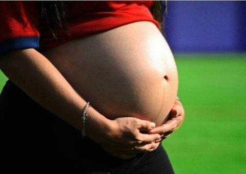 Mulher de 28 anos morre por Covid-19 sete dias após dar à luz 