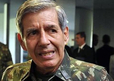 Ministro de Bolsonaro troca nome de doença e vira piada na web: ‘Covid-21’