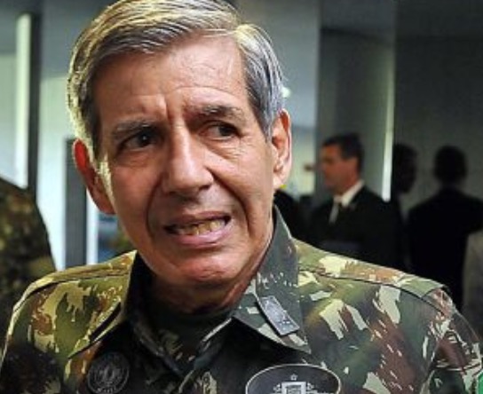 Ministro de Bolsonaro troca nome de doença e vira piada na web: ‘Covid-21’