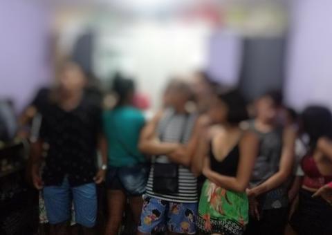 Baile funk clandestino em Manaus tem aglomeração, adolescentes e cachaça liberada durante pandemia