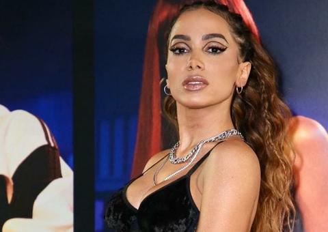 Anitta e Netflix 'batem-boca' no Twitter e internauta dispara: 'e o PT?'
