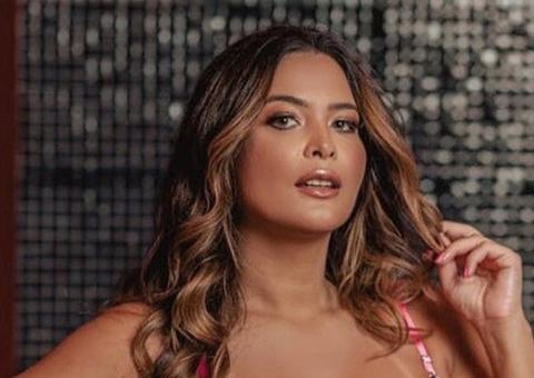 Com bumbum de fora, Geisy Arruda alerta seguidores: 'Depois que me atiçar não adianta mais'