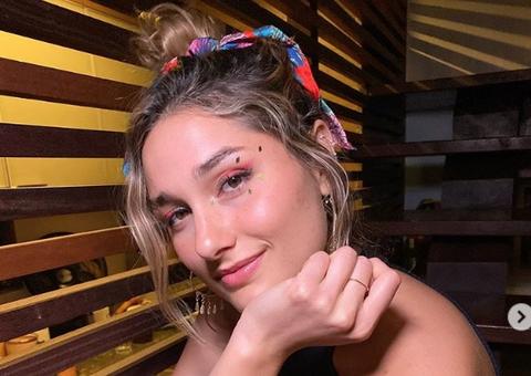 Sasha anuncia namoro com cantor gospel