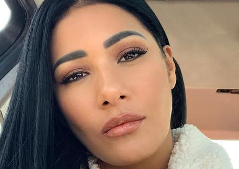 Simaria abusa na sensualidade ao posar de lingerie branca: 'Não esqueça que eu te espero'