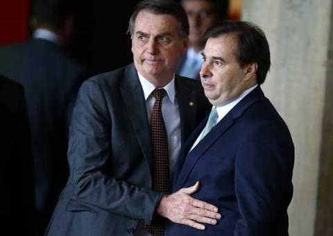 Claro que a relação do presidente com o parlamento não é boa, critica Rodrigo Maia