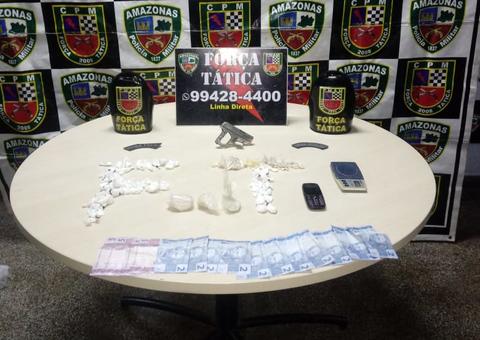 Casal é preso com arma e drogas em rua de Manaus 