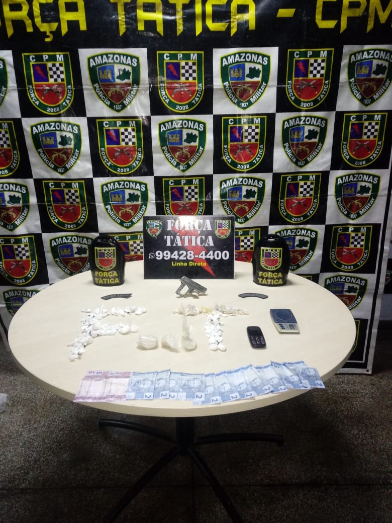 Casal é preso com arma e drogas em rua de Manaus 