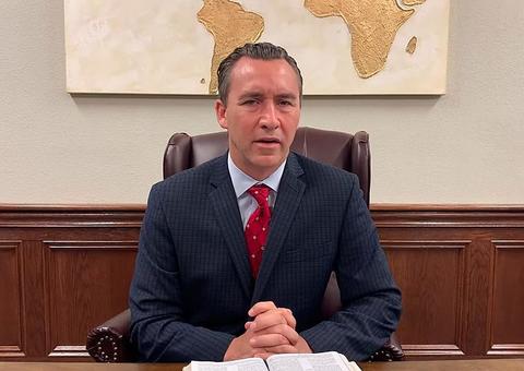 Pastor diz que se fiéis morrerem por covid-19, será 'sacrifício para Deus' 