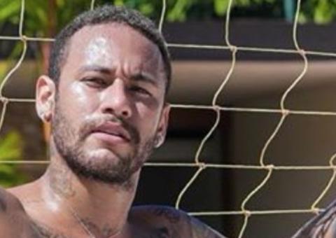 Neymar 'causa' ao assistir live de Marília Mendonça com companhia inusitada