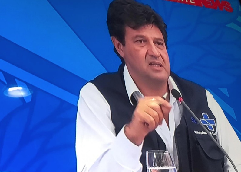 Saúde dialoga com o tráfico e com a milícia, diz Mandetta