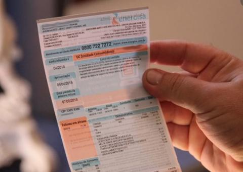 Governo anuncia MP que isenta população pobre de pagar conta de luz por 3 meses