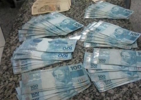 Homem é preso com dinheiro e drogas no Amazonas 