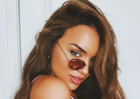 Imagem de Rafa Kalimann nua chama atenção na Web