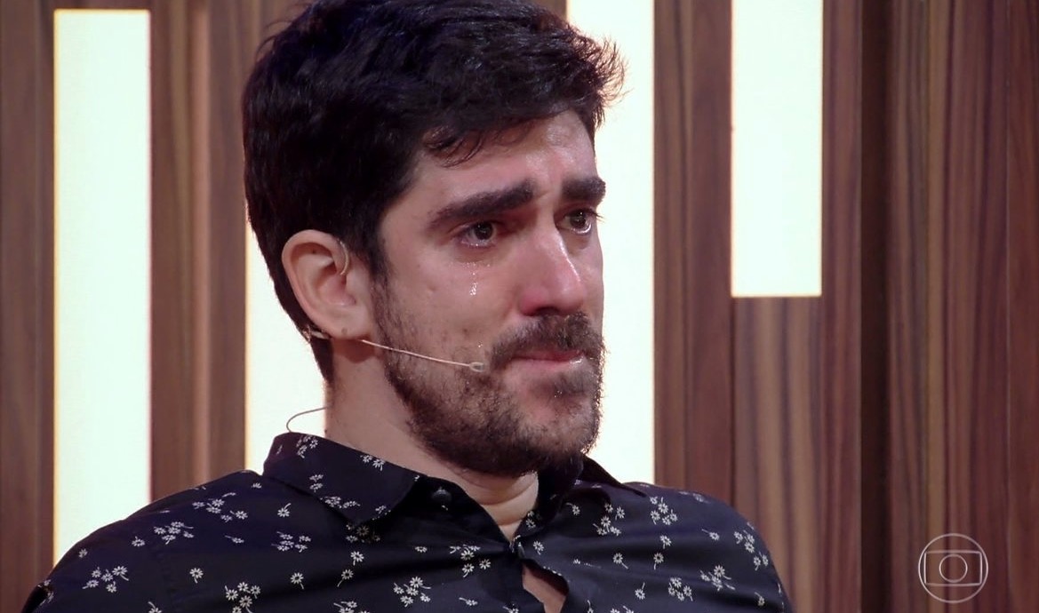 Marcelo Adnet revela que foi estuprado na infância: 'ameaçava matar meu cachorro'