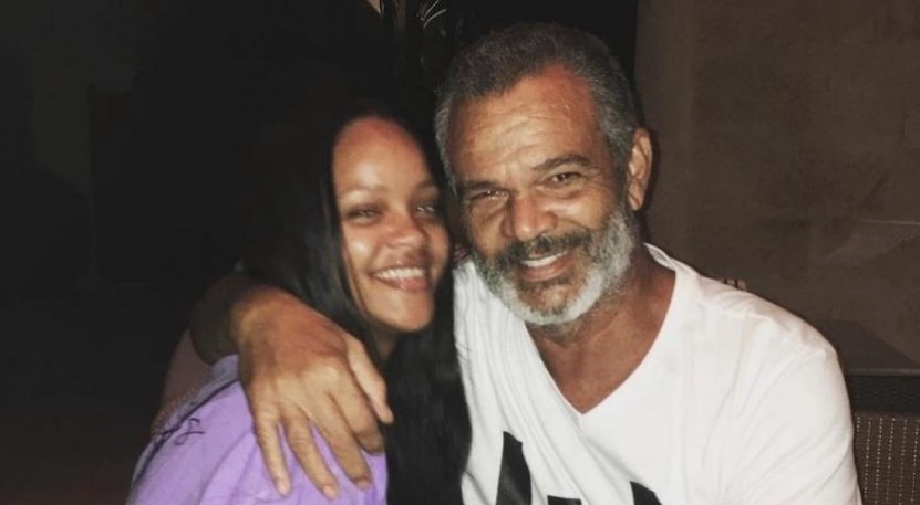 Rihanna envia respirador ao pai com Covid-19 