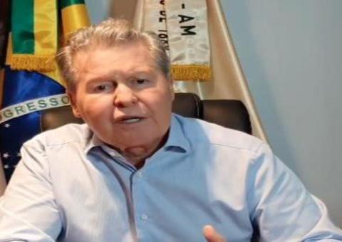 'Bolsonaro é aliado do vírus', diz Arthur Neto 