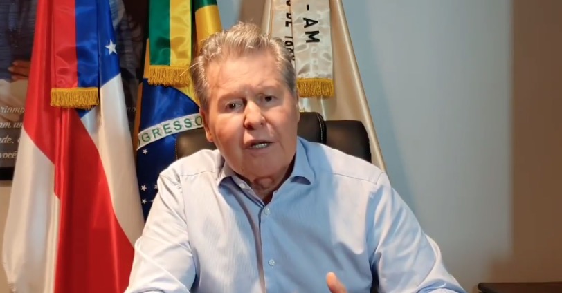 'Bolsonaro é aliado do vírus', diz Arthur Neto 