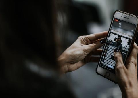 Igreja e família se ajustam para celebração on-line de Páscoa em Manaus