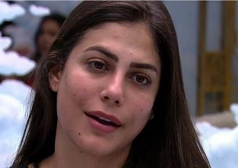 BBB20: Gizelly explica sobre 'De Férias com o Ex' para Ivy e Mari revela se participaria do reality