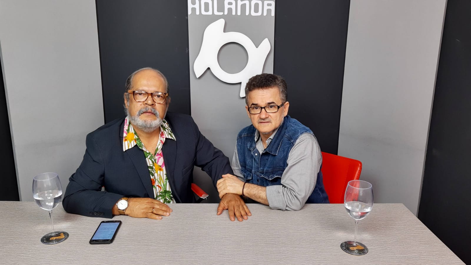 Escritor amazonense, Tenório Telles é internado com suspeita de Covid-19 em Manaus 